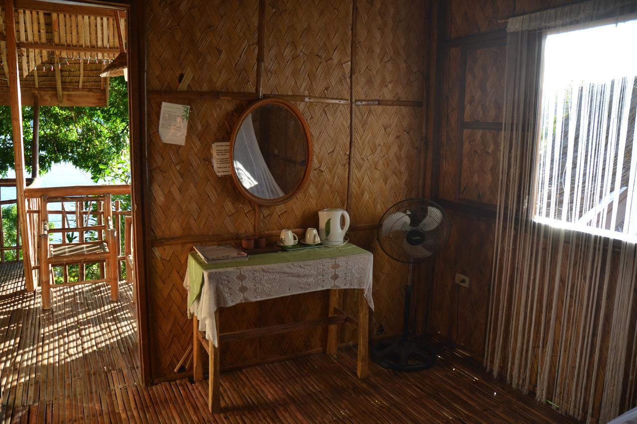Bamboo Beach Resort Пуэрто-Галера Экстерьер фото