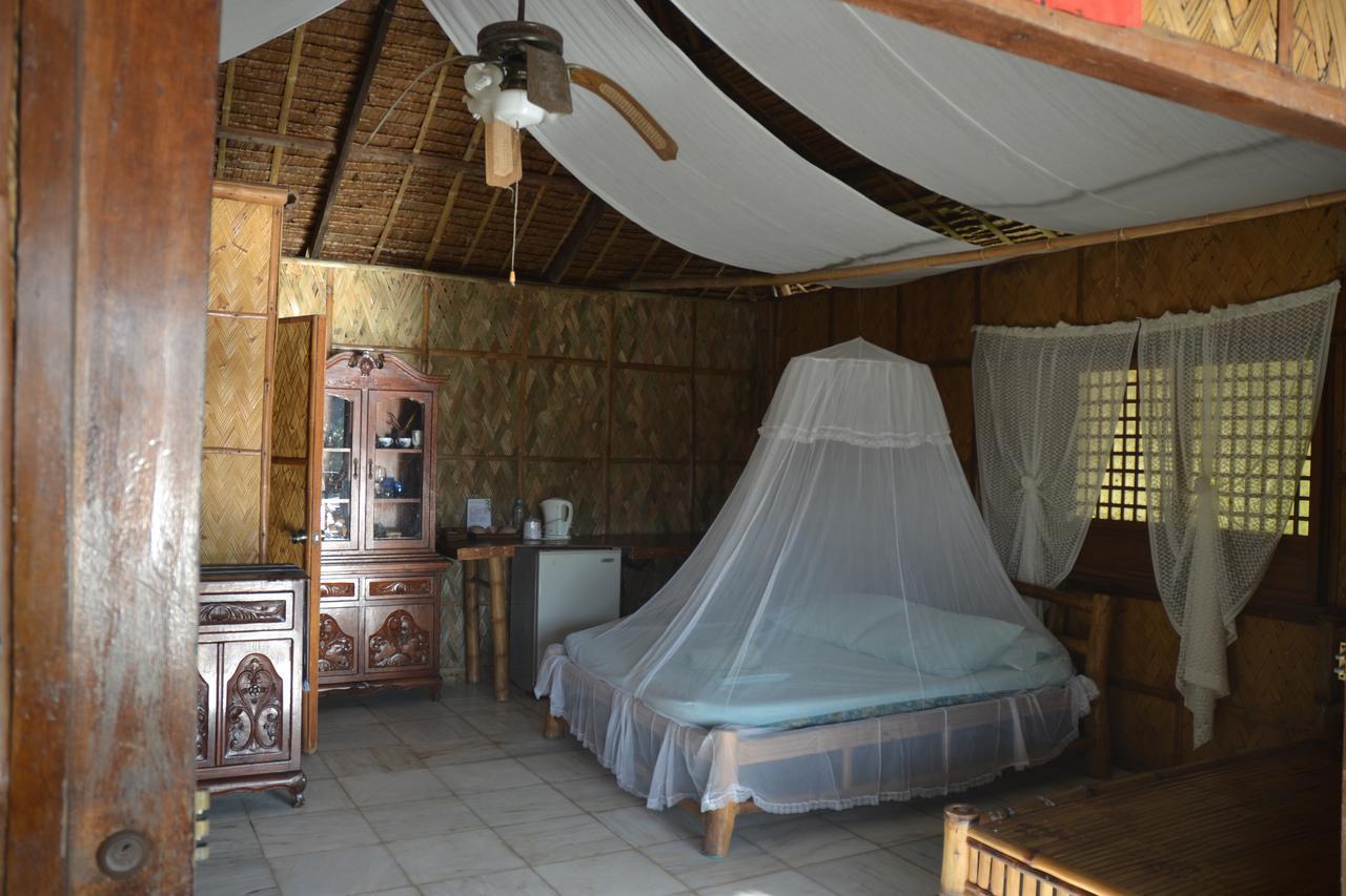 Bamboo Beach Resort Пуэрто-Галера Экстерьер фото