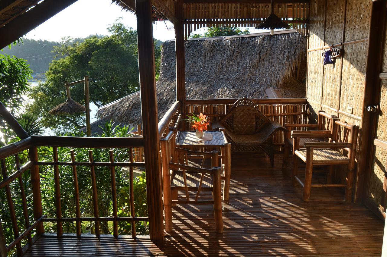 Bamboo Beach Resort Пуэрто-Галера Экстерьер фото