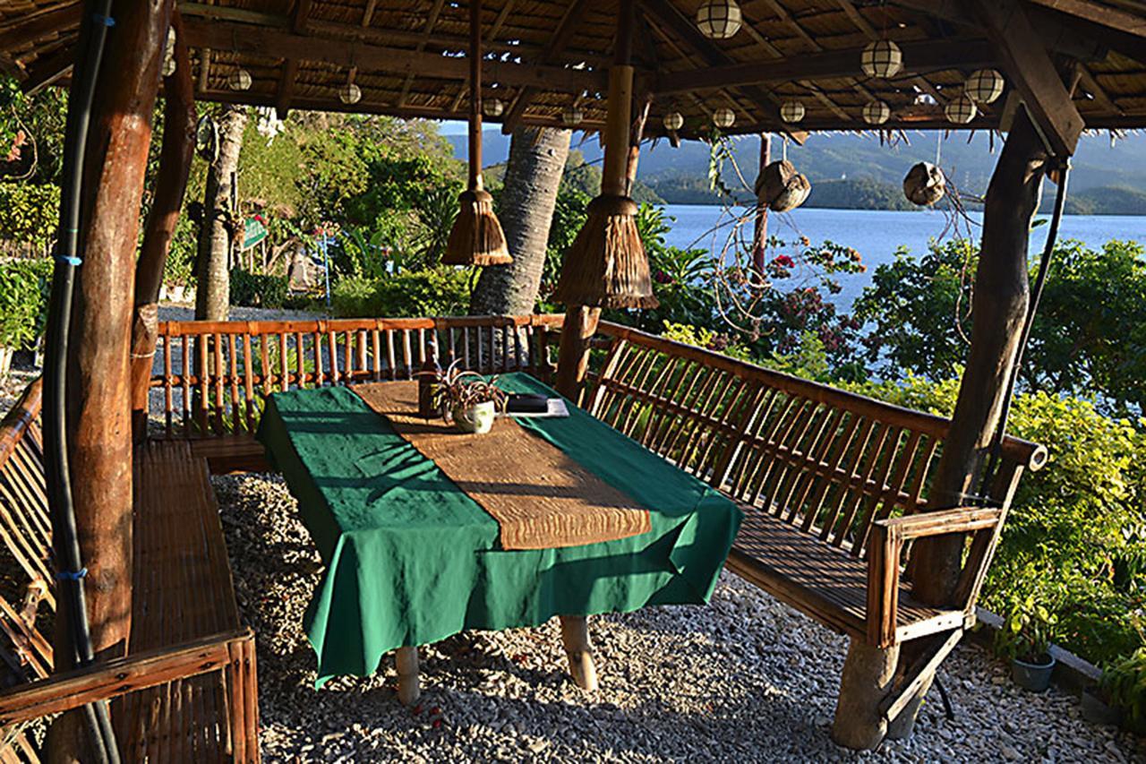 Bamboo Beach Resort Пуэрто-Галера Экстерьер фото